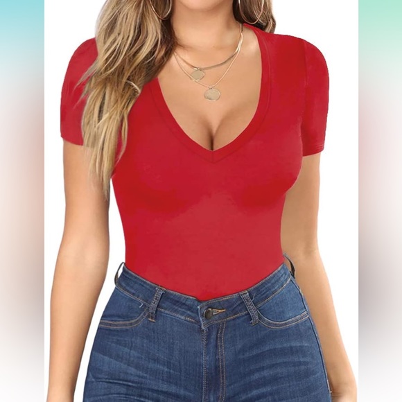 mangopop Tops - Mango pop | v neck tee size small